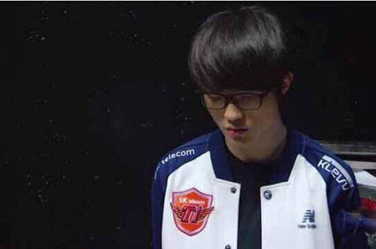 DOTA2 TI：LGD让一追二战胜BC，下一轮将面对Aster，CN DOTA内战！